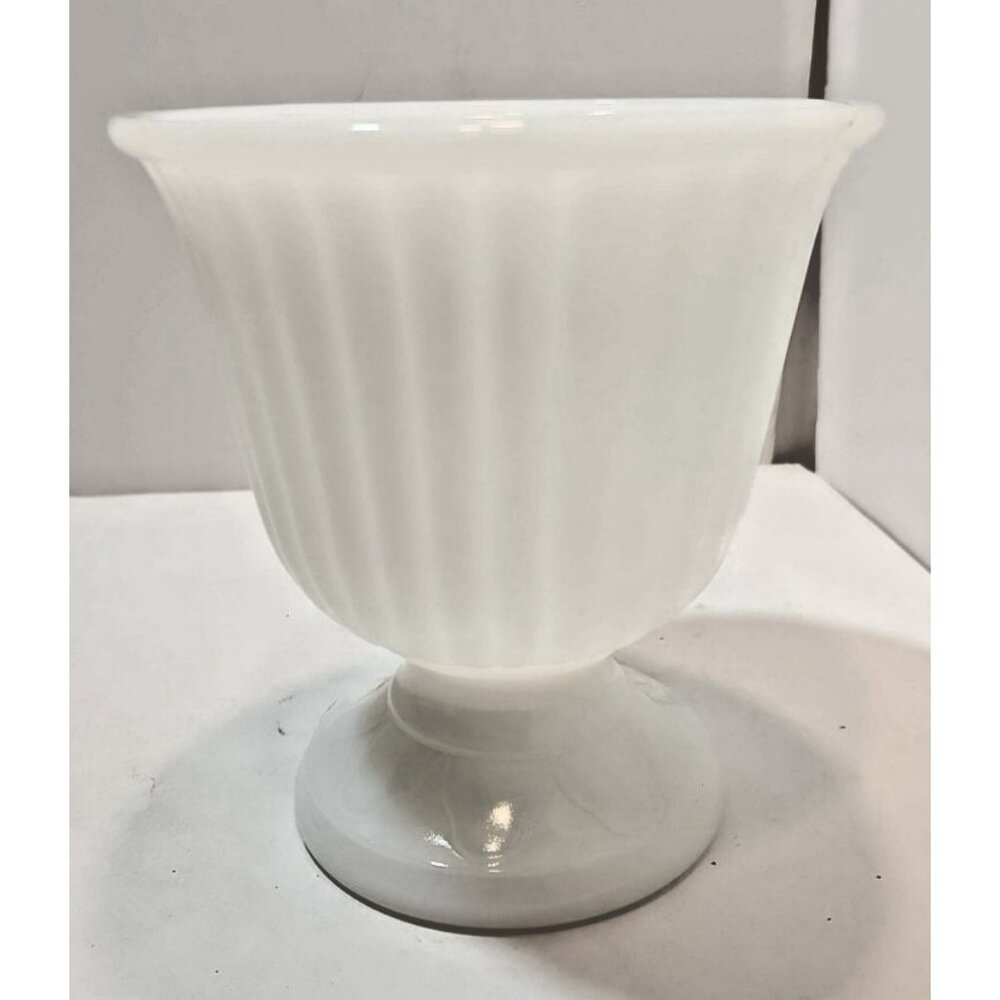 Vintage Inarco Milk Glass Ribbed Pedestal Compote Vase Planter 6" Tall - Picture 4 of 10